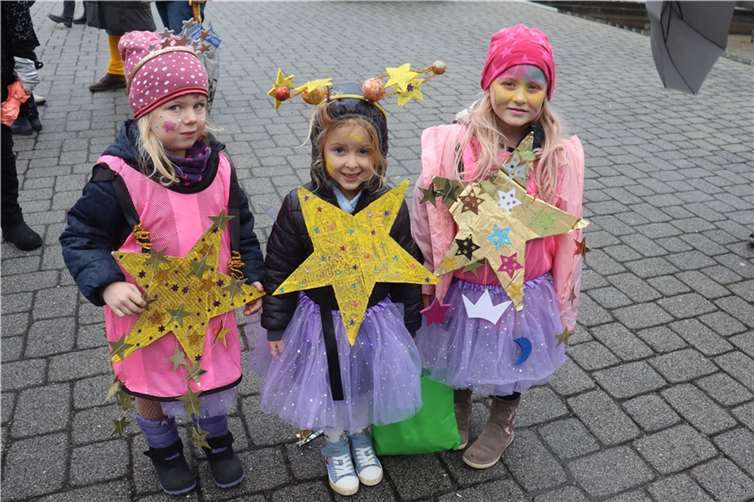 Kleine Sterne. Fotos:Haus für Kinder