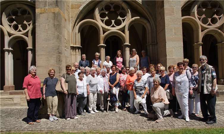 Klemens Hombach, früher in der Pfarreiengemeinschaft Linz tätig, hatte die Gestaltung des Tages übernommen und zeigte den Damen die Sehenswürdigkeiten Triers. Foto: privat