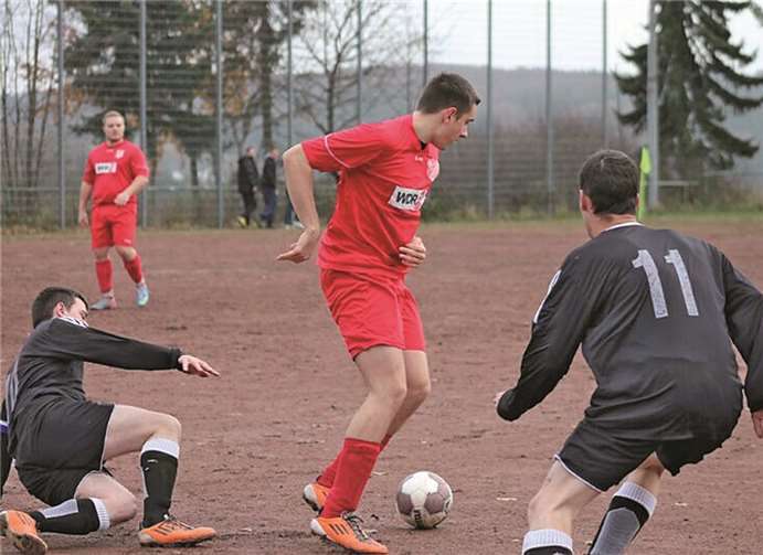 Klemm räumt ab; Rücker sichert den Rückraum.privat