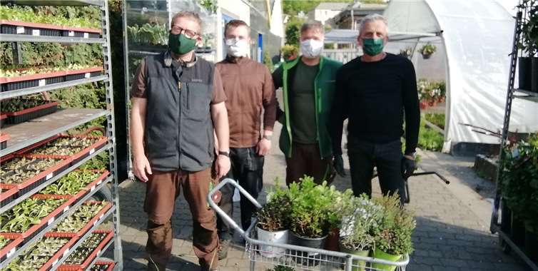 Kräuter und Stauden gestiftet Klostergärtnerei stiftet Kräuter für das Seniorenheim. Foto: privat