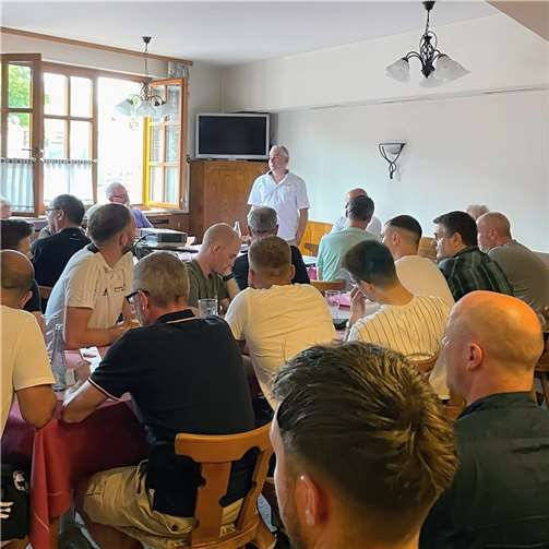 Knapp 50 Mitglieder waren gekommen, um bei der diesjährigen Jahreshauptversammlung des SV Hertha in der Vereinsgaststätte „Zum Römerkanal“ in Buschhoven dabei zu sein. Foto: privat