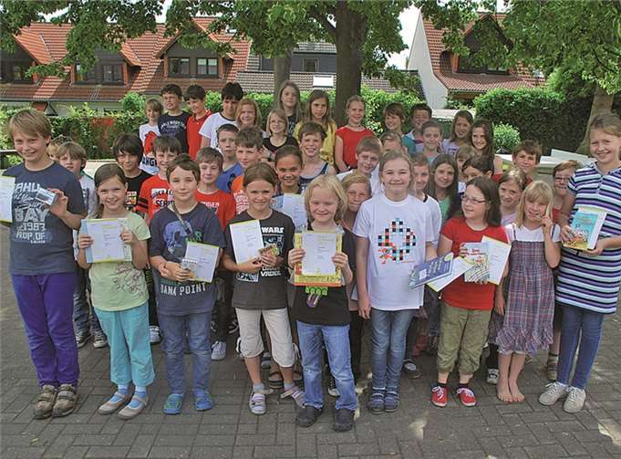 Knobeln macht Spaß: An der KGS Meckenheim und am Teilstandort Altendorf war der Stolz über die erreichte Leistung groß.privat