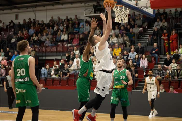 Koblenzer Basketballer unterliegen im Kampf um den Klassenerhalt. Foto: Stefan Pieper/Diedreibeiden.com
