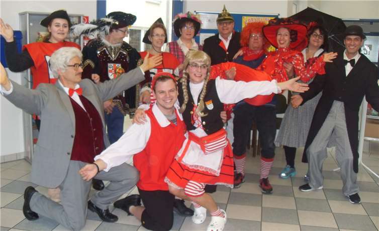 Kölsche Originale hatten in der Cafeteria des Seniorenzentrums für mächtig Stimmung gesorgt.
