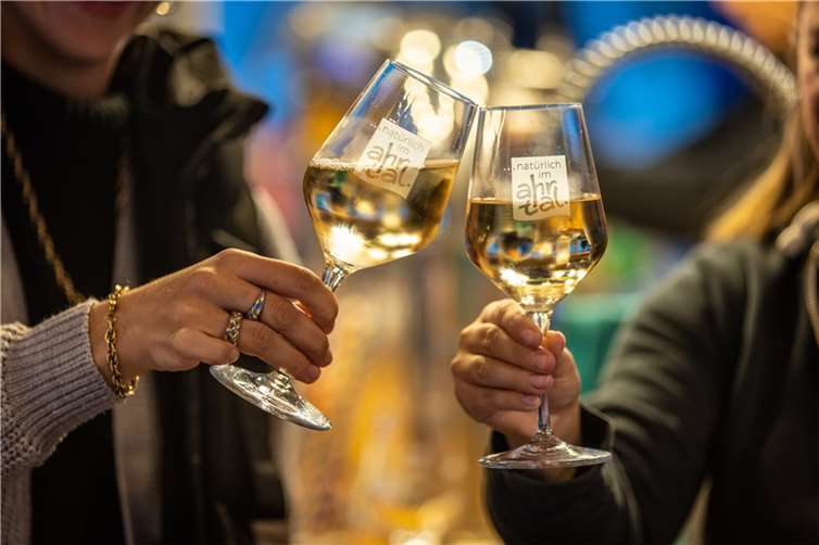 Köstliche Weine runden den Abend ab.