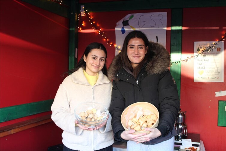 Köstliches Gebäck gab es am Stand der Gesamtschule Rheinbach.