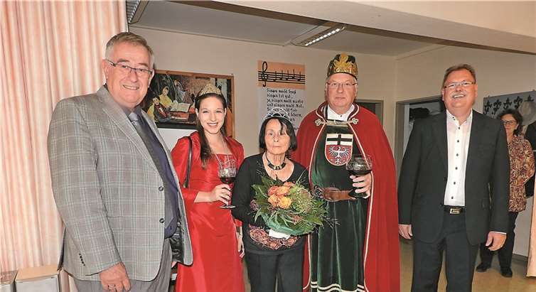 Kolpingvorsitzender Paul Gieler, Burgundia Theresa Ulrich, Laurentia Helga Köhler und Heimleiter Alfons Busch.privat