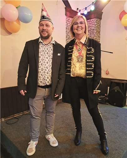 Komitee-Präsidentin Karin Diensberg und Prinz Thorsten I.