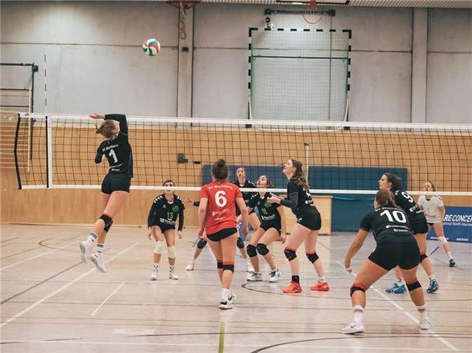 Kommendes Wochenende am 4. Februar um 19 findet bereits das letzte Heimspiel in Berkum gegen die Mannschaft des PTSV Aachen IV statt.