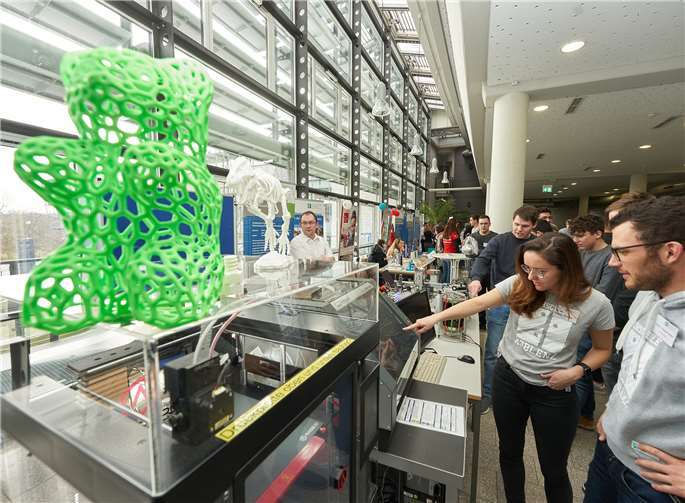 Komplexe Formen aus dem 3D-Drucker.Foto: Hochschule Koblenz/Frey