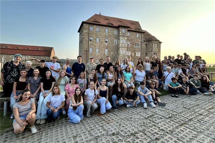 Konfi-Unterricht mal ganz anders erleben - mit anderen Jugendlichen auf Ferienzeit. Foto: Petra Zupp