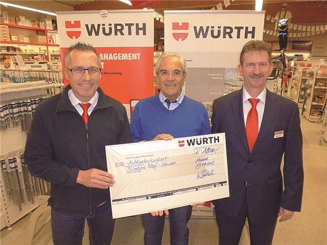 Konrad Schwitalla (l.) und Helmuth Heck (r.) übergaben im Namen der Würth-Niederlassungen die Spende an Gerd Diehl. privat