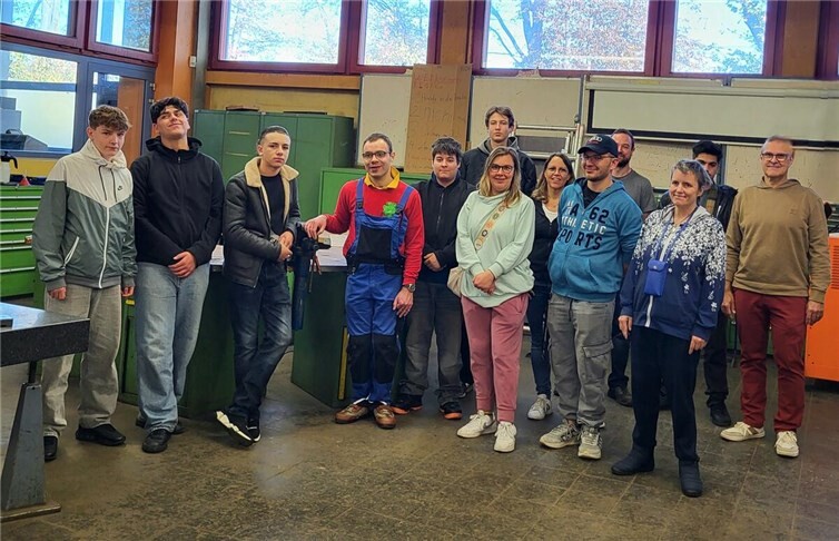 Kreativ, offen und gemeinschaftlich – unter diesem Motto empfing die BBS Andernach die Stiftung Scheuern aus Bad Ems zu einem besonderen Workshop. Foto: privat