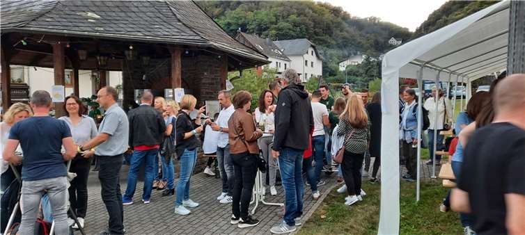 Kreativ und mit viel Engagement haben die Katteneser gezeigt, dass man auch in immer noch schwierigen Zeiten uns allen einen unbeschwerten Abend mit schöner Musik bereiten kann.Foto: Sascha Zidar
