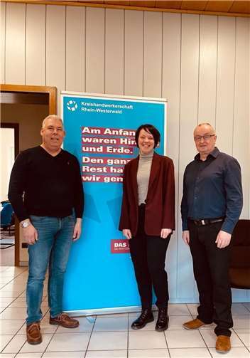 Kreishandwerksmeister Ralf Winn und Charlotte Dückers von der Koordinationsstelle „Jugendberufsagentur Plus“ der Kreisverwaltung Neuwied trafen sich zu einem konstruktiven Austausch.  Foto: D. Hergt