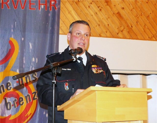 Kreisjugendfeuerwehrwart Peter Rink und sein Team laden heuer zum traditionellen Zeltlager und den Jubiläen von KJFV und KFV nach Büchel ein.