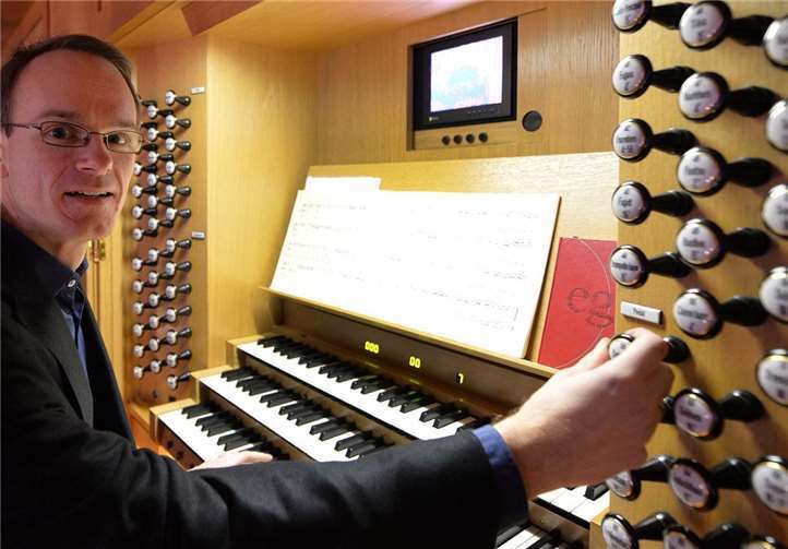 Kreiskantor Christian Tegel wird den Solotrompeter des Staatsorchesters Rheinische Philharmonie, Andreas Stickel, an der Faust-Orgel begleiten.privat