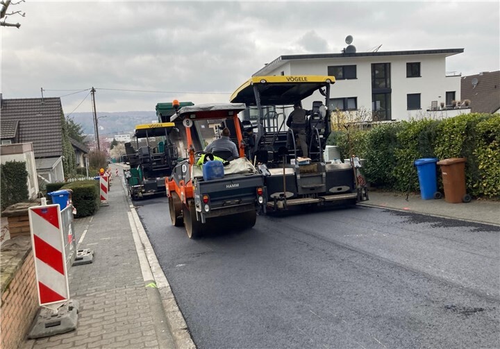 Künftig werden die Kosten des Straßenausbaus zum großen Teil über den wkB den Grundstückseigentümern in Rechnung gestellt.Foto: Schmitz