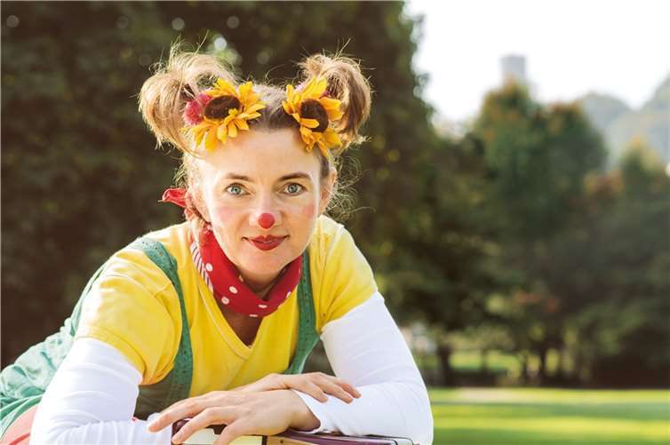 Künstlerin Astrid Hauke alias Lieselotte Quetschkommode. Quelle: Astrid Hauke