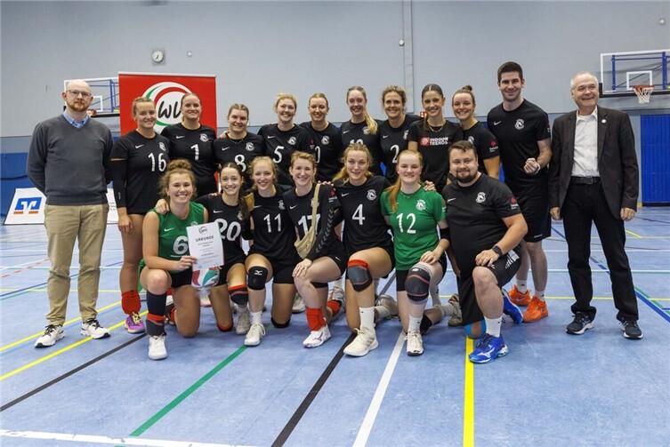 Kürzlich erlebten die Damen der Drachenländer Volleys ein herausragendes Ereignis: Zum ersten Mal in ihrer Vereinsgeschichte qualifizierten sie sich für das Finale des WVV-Pokals.Foto: privat
