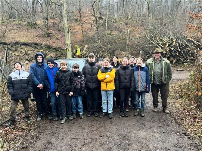 Kürzlich erlebten die Schülerinnen und Schüler der Klasse 6d einen aufregenden Tag im Wald von Nentershausen. Foto: privat