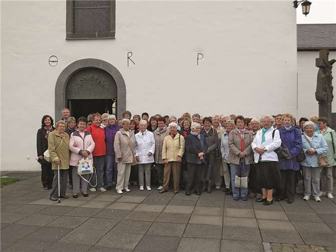 Kürzlich fand auf Einladung der kfd im Dekanat Ahr-Eifel zum ersten Mal eine gemeinsame Wallfahrt aller kfd-Ortsgruppen statt.Privat