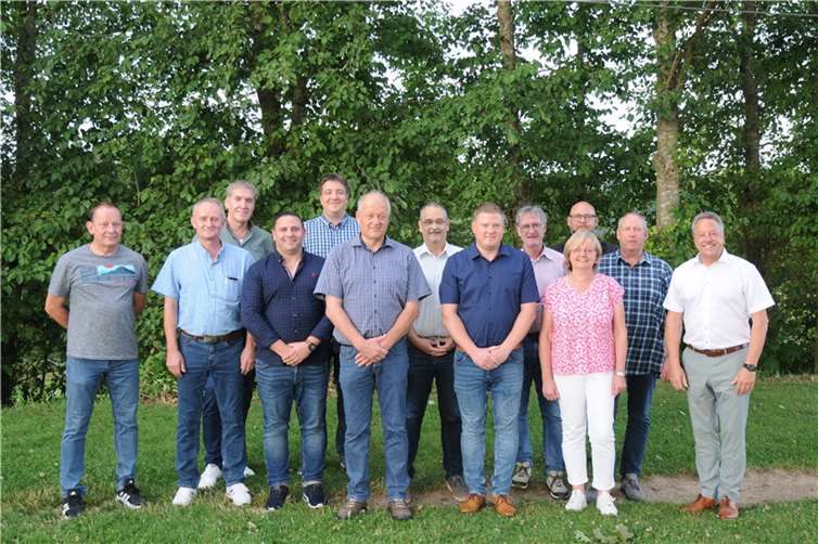 Kürzlich kamen die neuen Ratsmitglieder in Thalhausen erstmals zusammen.  Foto: Volker Lemgen