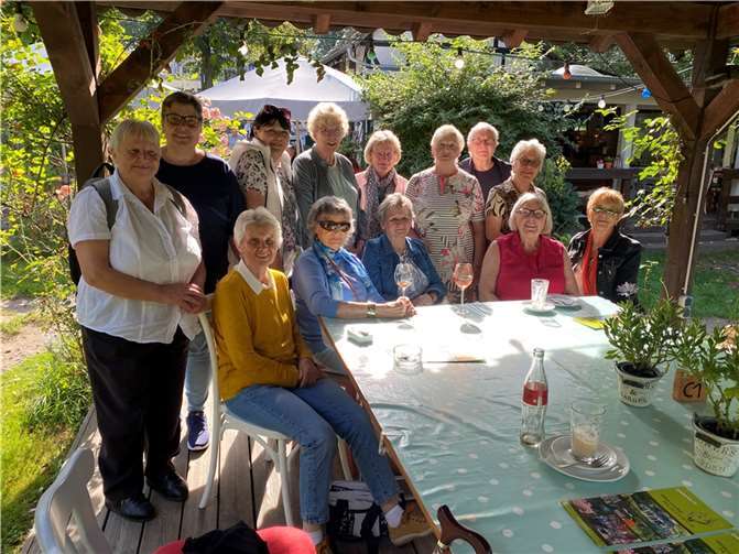 Kürzlich organisierte die AWO Swisttal einen besonderen Halbtagsausflug für 13 Seniorinnen. Foto: privat
