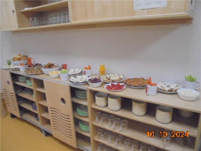 Kürzlich organisierten einige Mütter ein herbstliches Kinderbuffet. Foto: privat