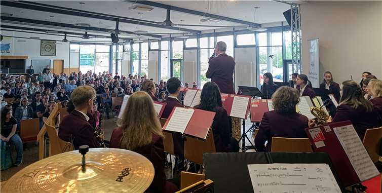 Kürzlich präsentierten Jugendorchester und Vororchester Andernach sowie die Bläserklassen der Martinschule und der Geschwister-Scholl Realschule Plus im Bürgerhaus Miesenheim ihr Können. Foto: privat