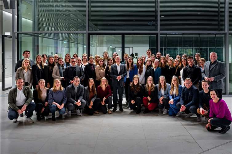 Kürzlich reisten Weinhoheiten aus den rheinland-pfälzischen Anbaugebieten auf Einladung der rheinland-pfälzischen SPD-Bundestagsabgeordneten für vier Tage in die Hauptstadt.  Foto: Maurice Etoile