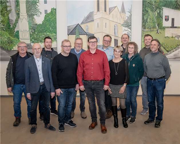 Kürzlich trafen sich die Mitglieder der FWG Weibern e.V. um die Liste für die Gemeinderatswahl am 09.06.2024 zu erstellen. Foto: privat
