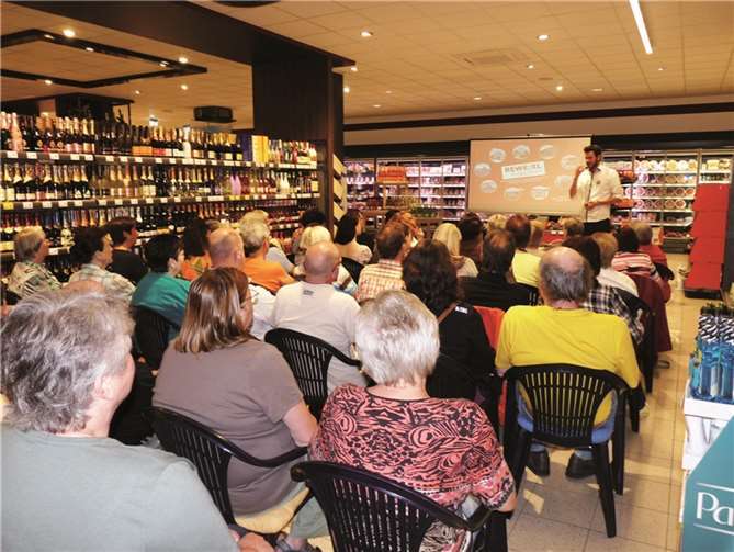 Kundenabend bei der Rewe: XL Hundertmark in Cochem.REWE