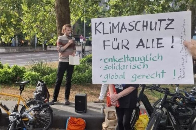 Kundgebung am Löhrrondell für sozial gerechte Beendigung fossiler Verbennungen