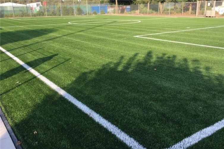 Kunstrasenplatz TuS Kettig (Symbolbild)