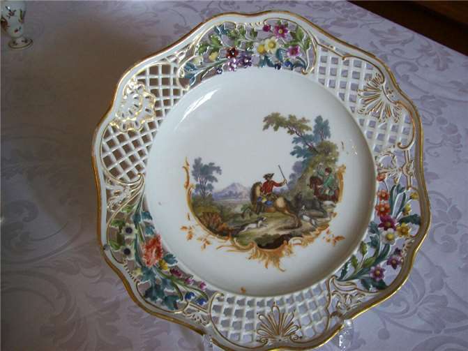Kunstvoll gestaltet und detailreich bemalt ist das sogenannte Jagdservice der Zarin Katharina II., das bei einem Vortrag im Stadtmuseum vorgestellt wird.  Foto: privat