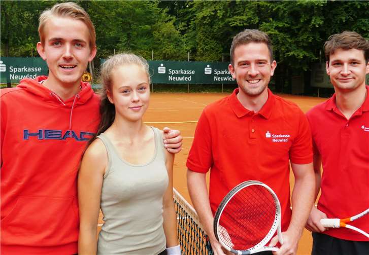 Kuriose Namen: die beiden Teams „Tur Biene Maja“ und „Schlimmer geht nimmer“.Fotos: privat