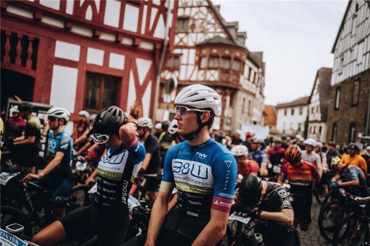 Erfolgreiche Rennen für die 3 Kettiger Sportler Emma Gasthauer, Julian Griebel und Natalie Griebel