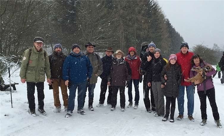 Kurze Rast im Schneetreiben auf 440 m Höhe.privat
