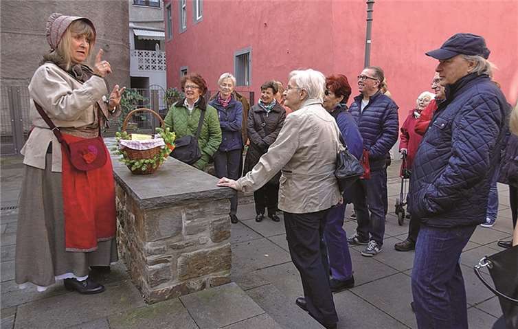 Kurzer Halt mit Erzählungen und auch gesanglicher Einlage über die „Drei Kowelenzer Kerle“.