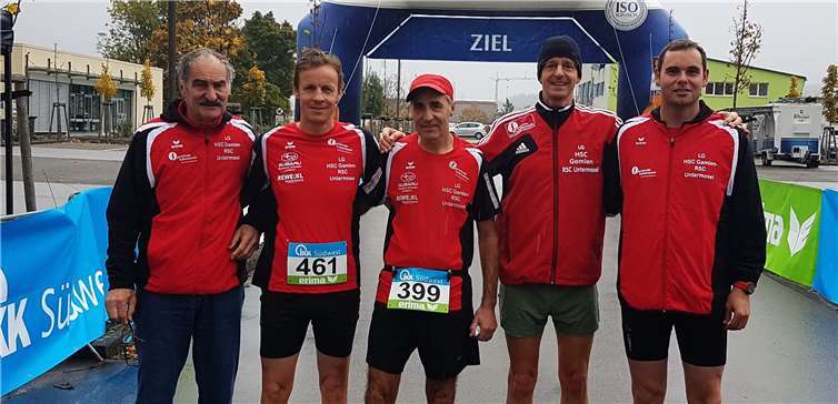 LG-Quartett erfolgreich beim HM in Föhren mit Betreuung, R. Hohl (li.).Foto: privat