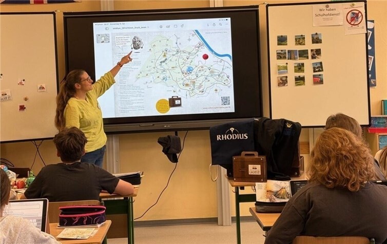 Laachus Botschafterin Monika Schmitz zeigte sich begeistert von der Teilnahme der Sechstklässler und ihrer Ideen.