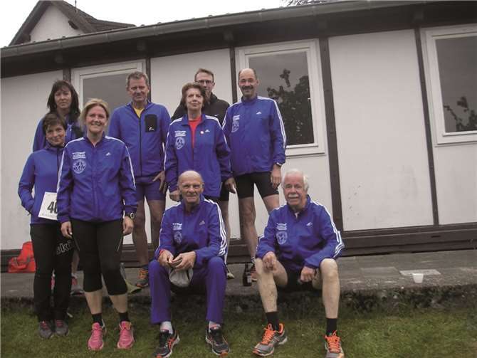 Läuferinnen und Läufer des LT Dernau nach dem Lauf.privat