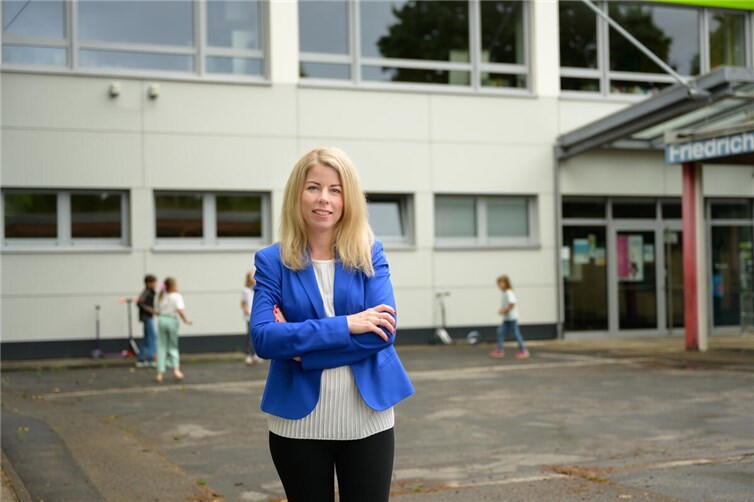 Lana Horstmann begrüßt die Einführung der Ganztagsschule an der Grundschule Heddesdorfer Berg als wichtigen Schritt für mehr Bildungsqualität und eine bessere Vereinbarkeit von Familie und Beruf in Neuwied.