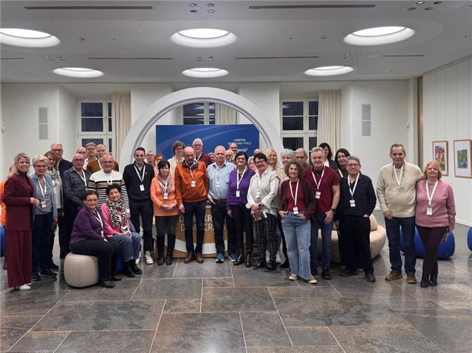 Lana Horstmann begrüßte interessierte Bürgerinnen und Bürger aus dem Wahlkreis Neuwied im Mainzer Landtag.  Foto: Lana Horstmann