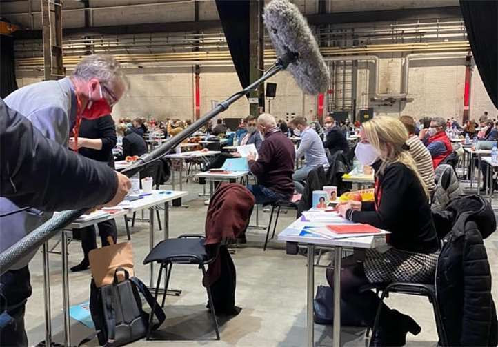 Lana Horstmann im Interview mit dem SWR-Fernsehen während der Landesvertreterinnenversammlung der SPD-Rheinland-Pfalz.Foto: SPD