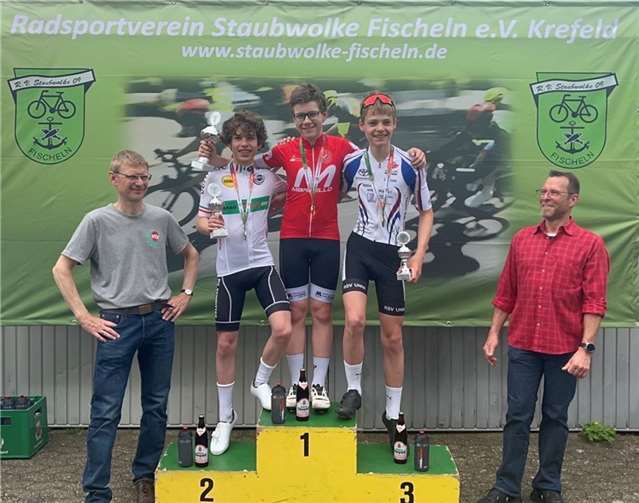 Landesverbandsmeister Niklas Klemmt, Zweiter Anton Hafeneger ((RC Schmitter Köln), Dritter Oskar Schulze-Hesselmann (RSV Unna). Foto: Max Klemmt