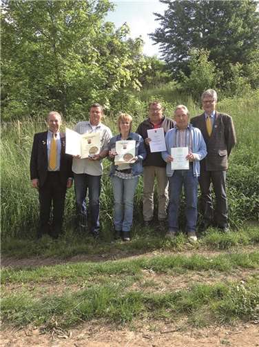 Landesvorsitzender Jürgen Barz, Thomas Lenz, Silvana Lenz, Abbi Mintgen, Robert Weinand und der 2. Vorsitzende Norbert Pitsch (v.l.).privat