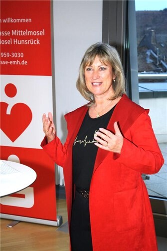 Landrätin Anke Beilstein hob das erfolgreiche Engagement der heimischen Winzer hervor und gratulierte den Preisträgern.