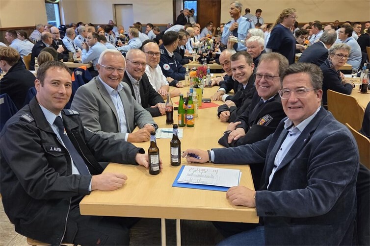Feuerwehrtag Linz am Rhein mit Ehrungen und Investitionen 2026